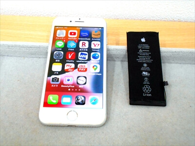 岡山県倉敷市からお越し頂きました！iPhone(アイフォン)8バッテリー交換修理！　iPhone8は、今でも大変多くのユーザーさまがおられる超人気機種のiPhoneです！(^o^)/