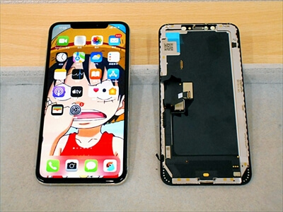 岡山県倉敷市からお越し頂きました！iPhone(アイフォン)XSMax液晶ガラスパネル交換修理！　修理後のiPhoneの動作確認において、当店の説明を大変ご興味津々で聞いて頂きました！(^o^)v