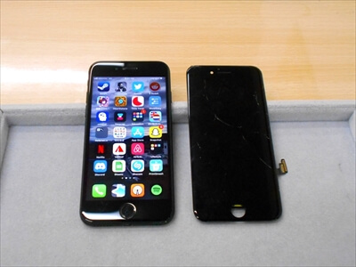 岡山県倉敷市からお越し頂きました！iPhone(アイフォン)7液晶ガラスパネル交換修理！　iPhoneを床に落とされてしまい、画面が割れてしまったiPhoneが綺麗に復活し、大変お喜び頂きました！(^o^)／